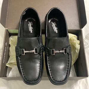 Florsheim size 3M boys dress shoes in black